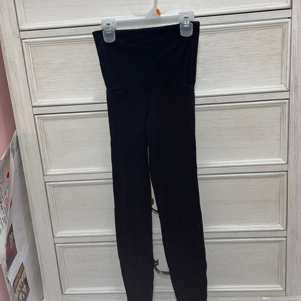 High waisted Black leggings